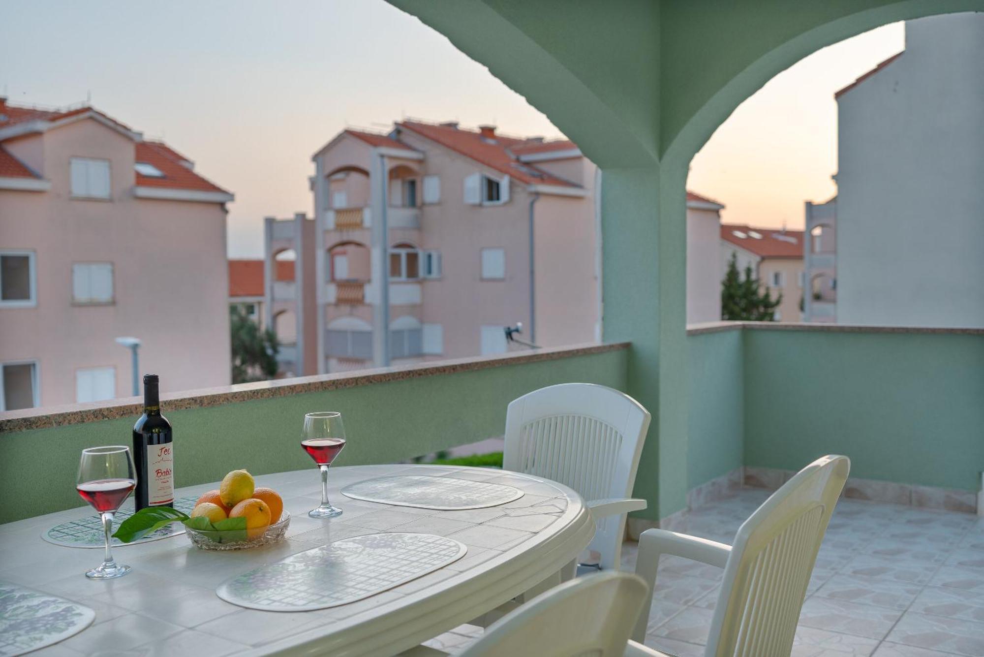 Apartments Jasna نوفاليا المظهر الخارجي الصورة